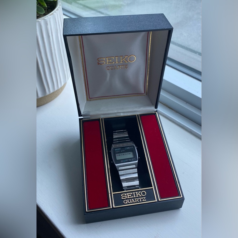 Vintage Seiko Quartz Alarm (1980) - 7”